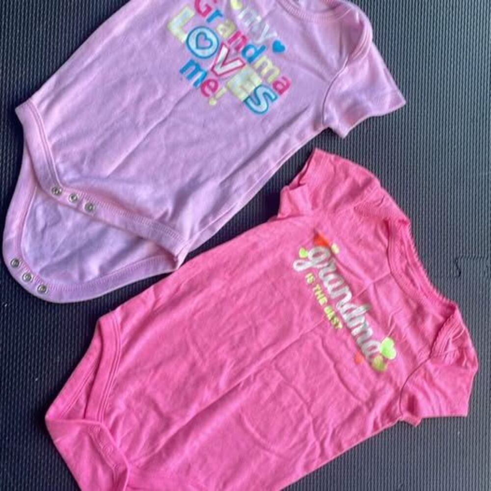 2 Short Sleeve Body Suits Baby Girl 12m